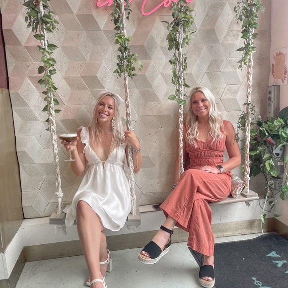 Meet your Posher, Phoebe - Picture 3 of 4